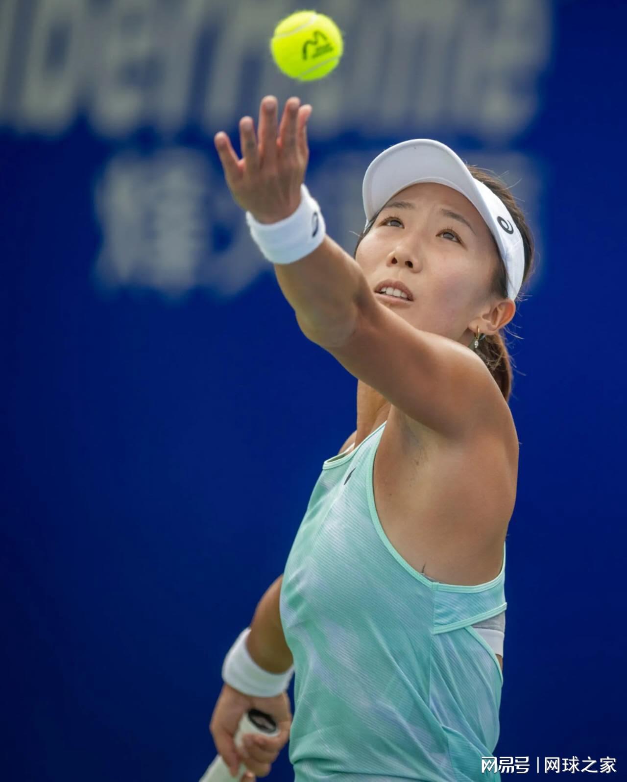 米兰体育报, 调整的艰难 米兰体育报, 调整的艰难