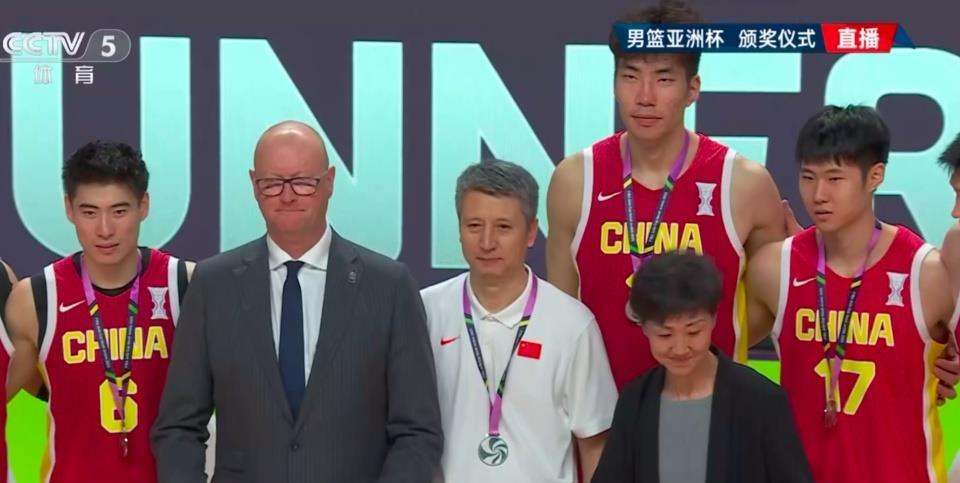 src, 胡明轩和赵