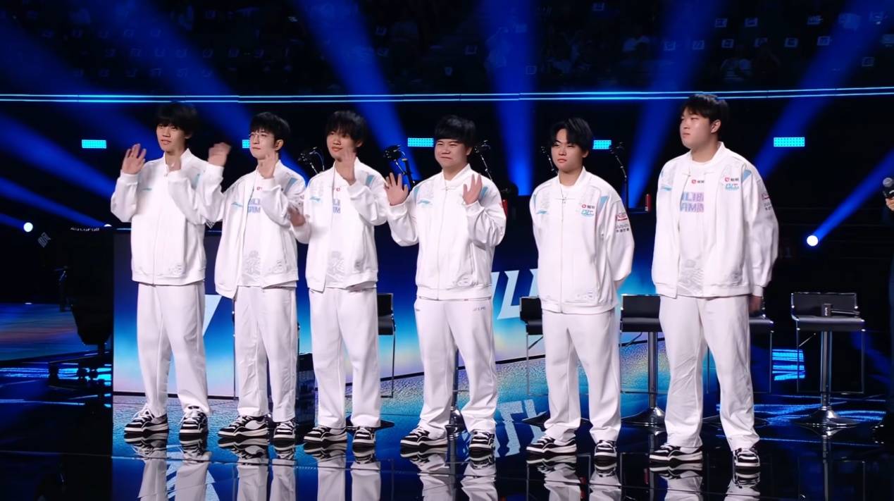 组建陪练团, 队伍打