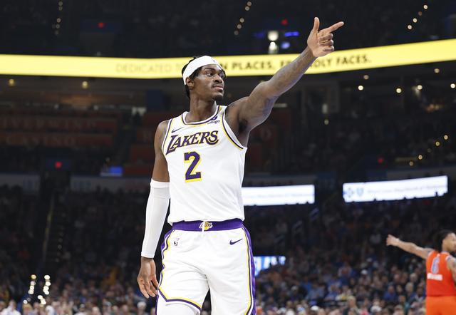 当地时间, 范德比尔特